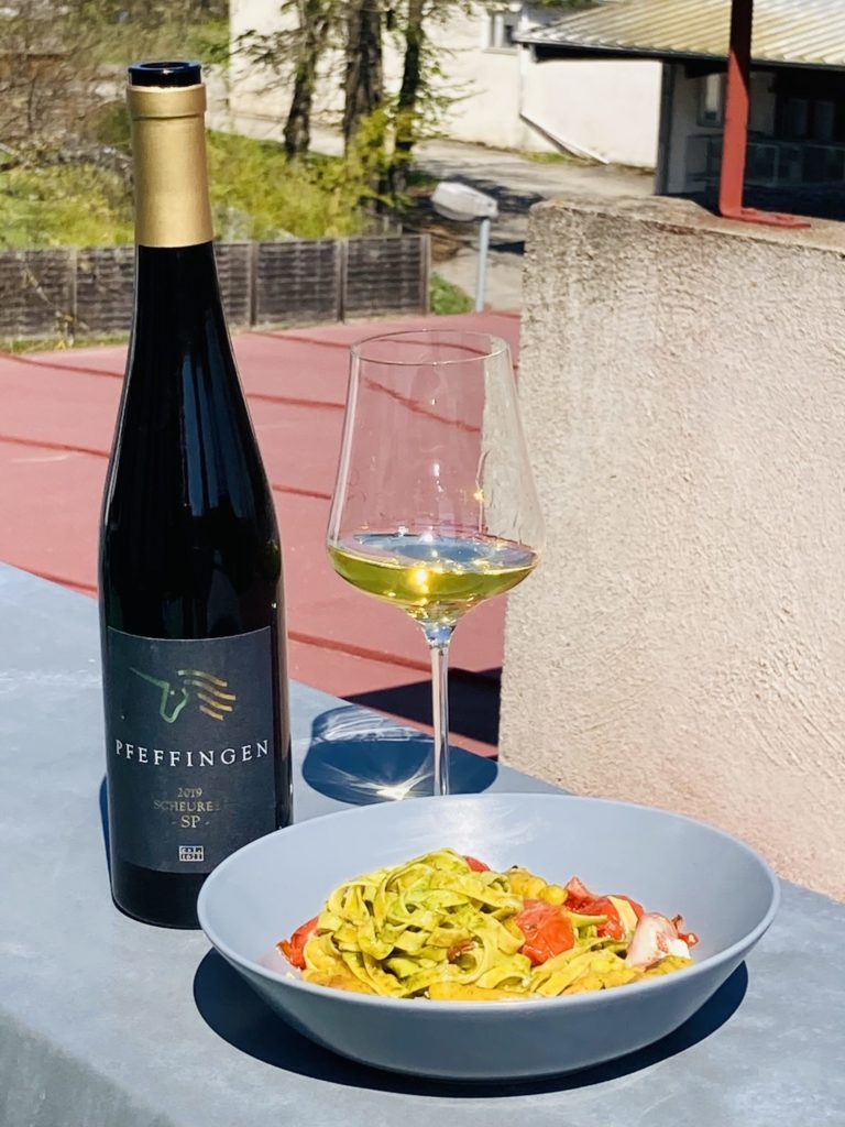 Erdbeeren, Rührkuchen & Joghurt-Holundereis &  Moscato d´Asti